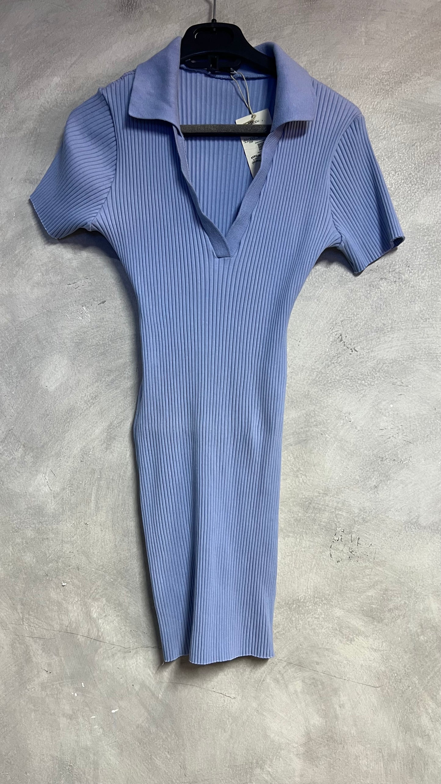 Vestido corto acanalado