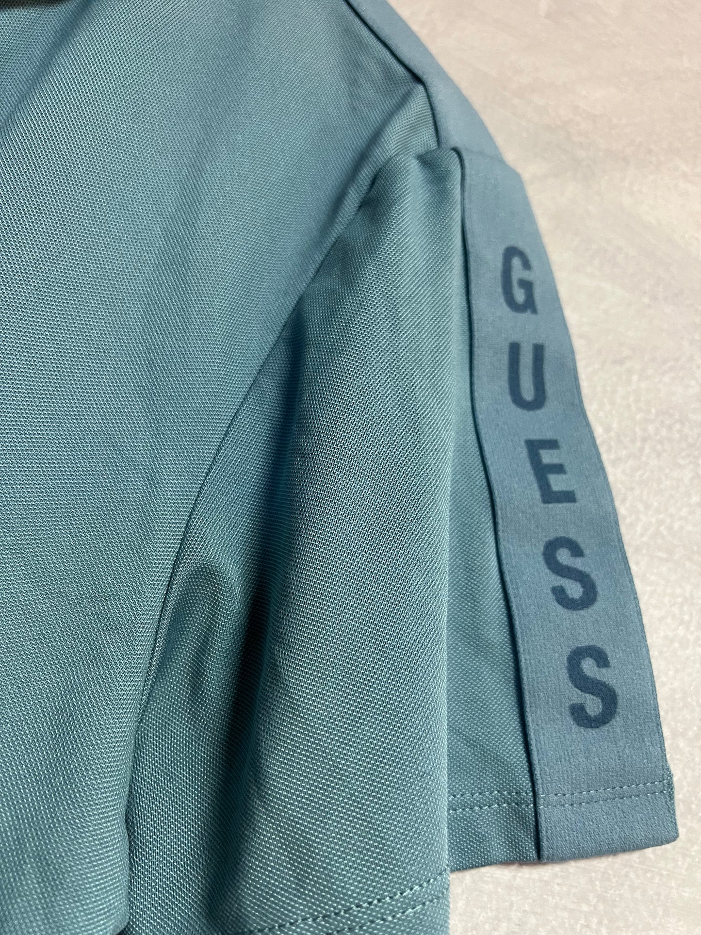 Polo GUESS Nuevo
