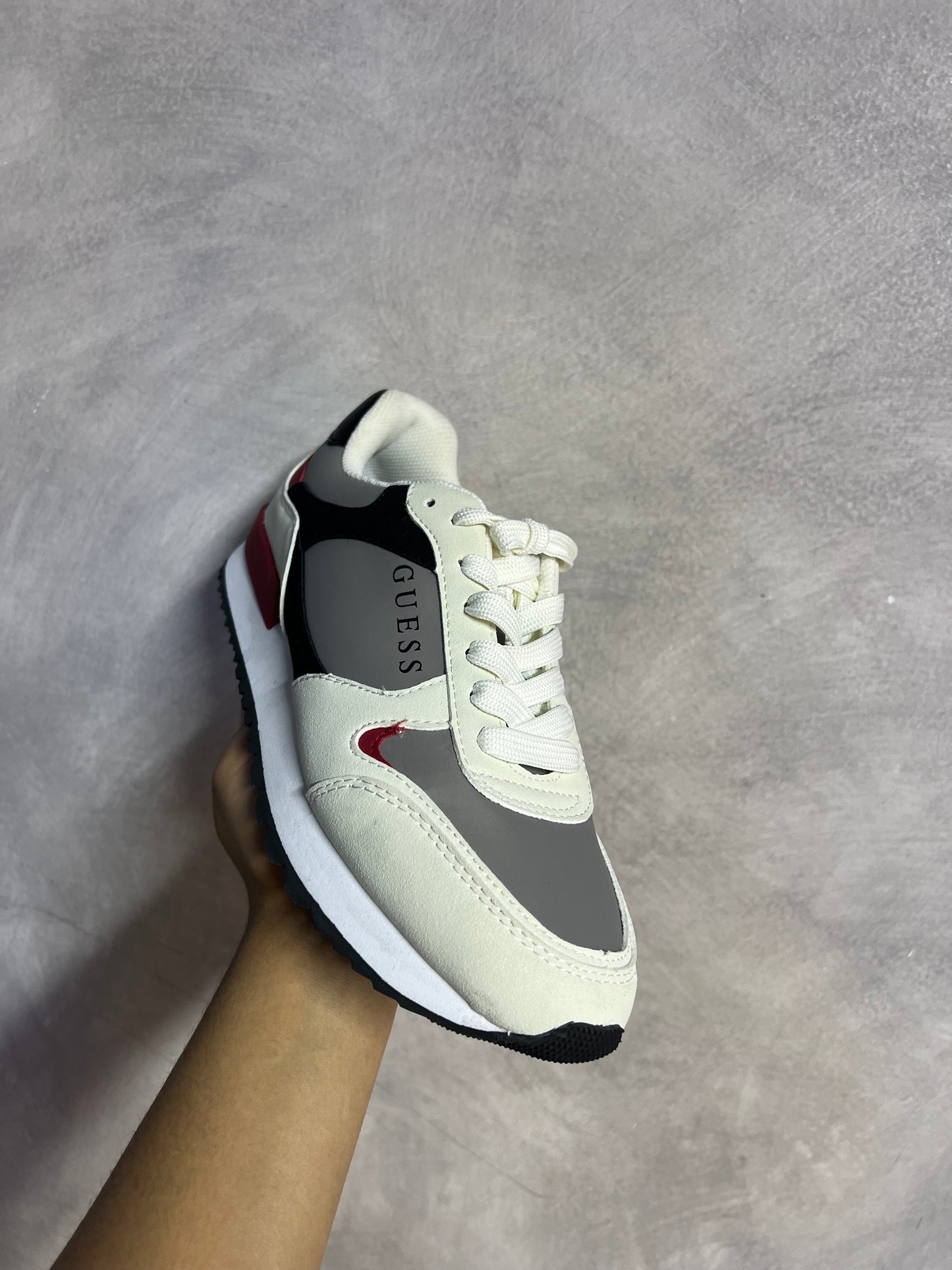 Tenis Guess Nuevo
