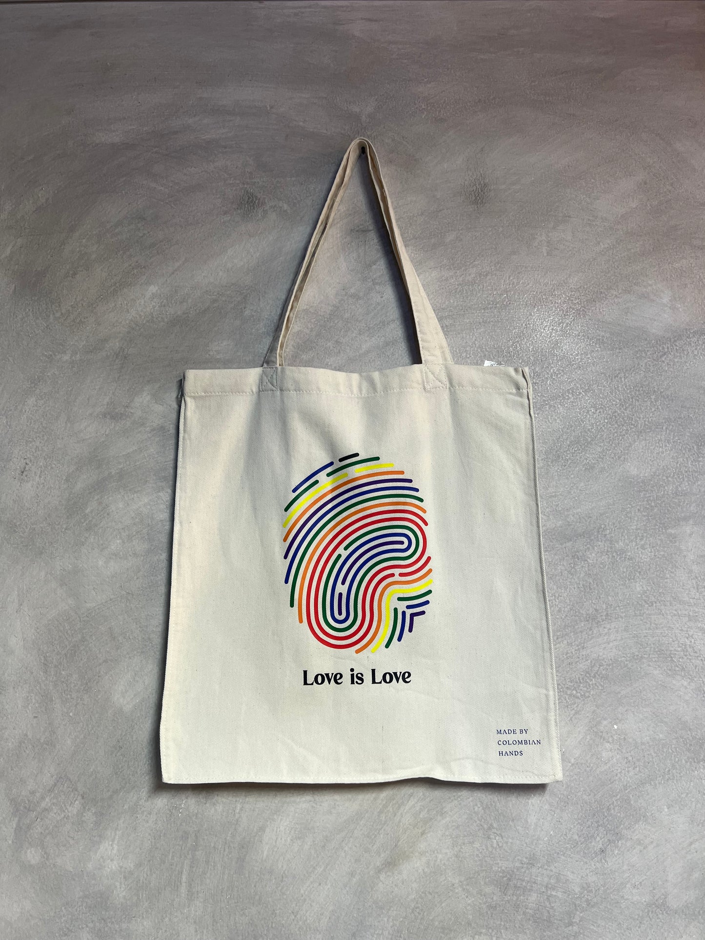 Bolsa Love is Love