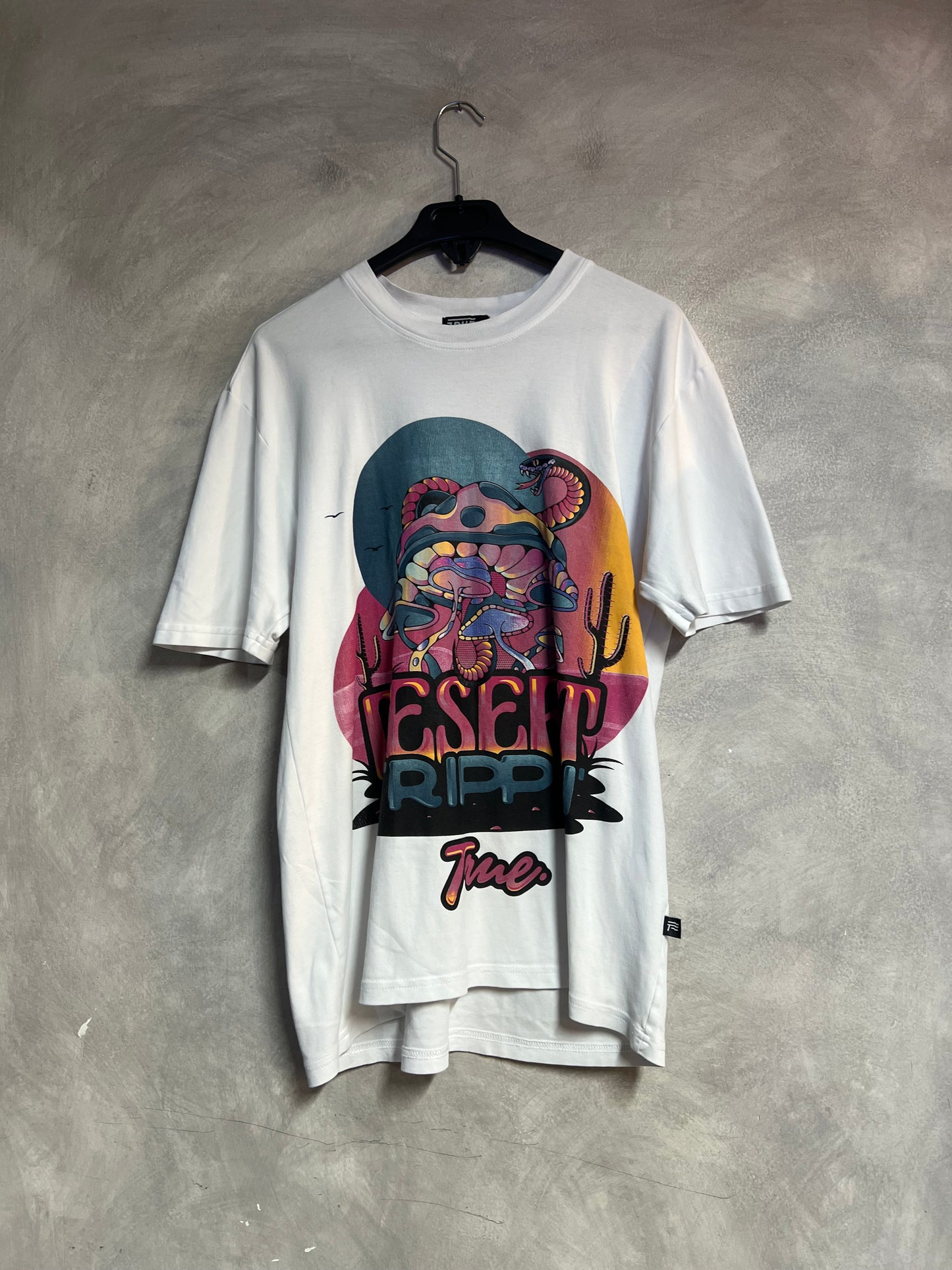 Camiseta True