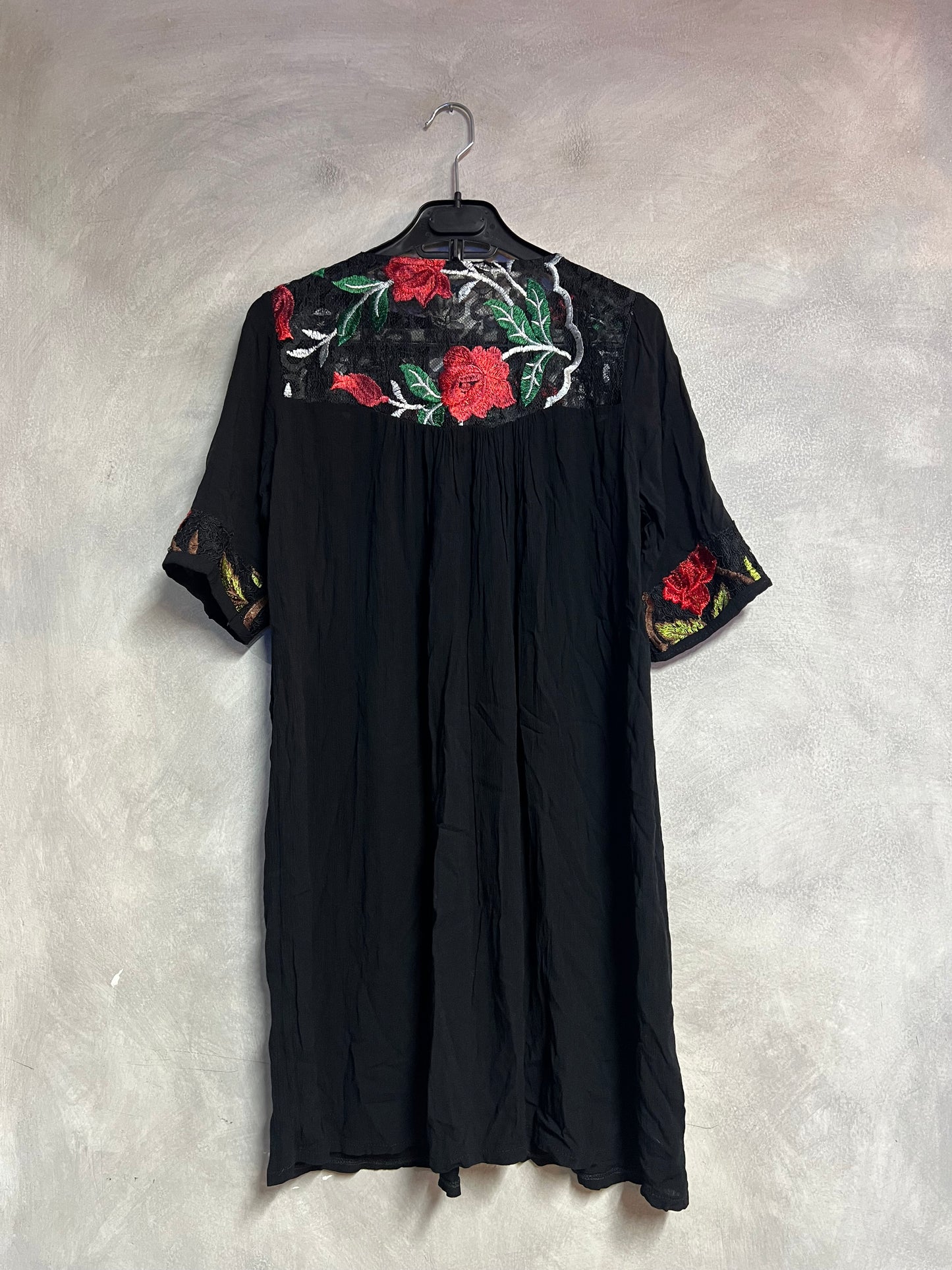Vestido con flores
