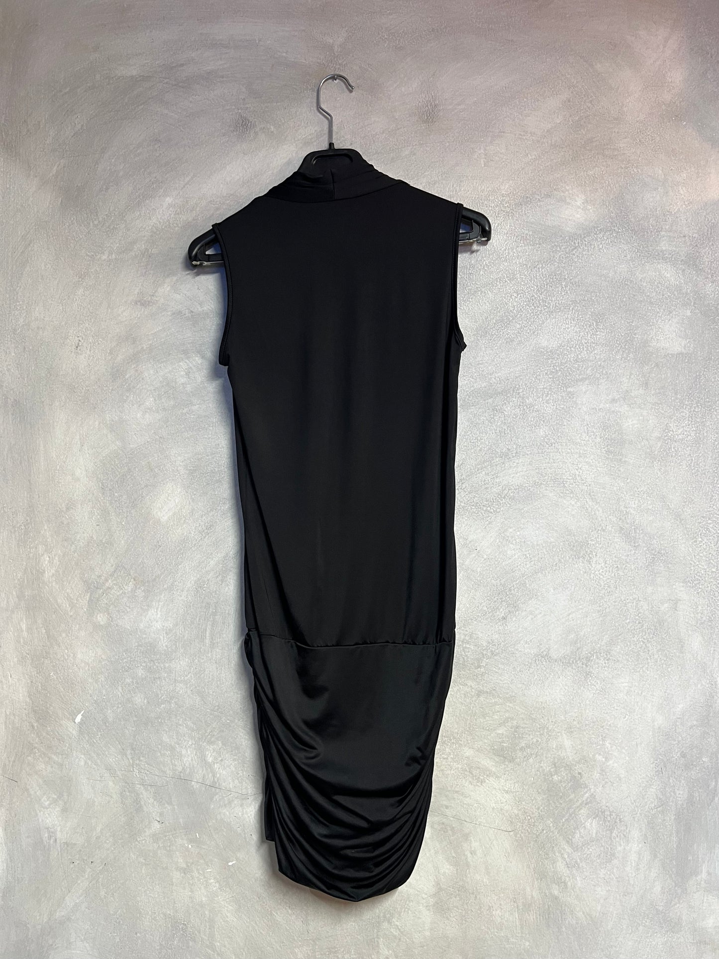Vestido recogido en los lados