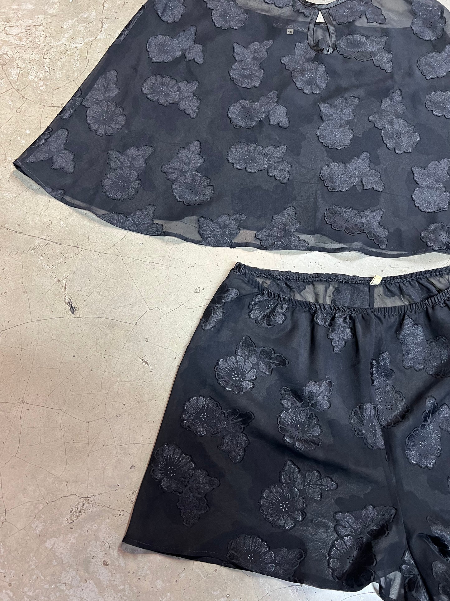 Pijama semitransparente