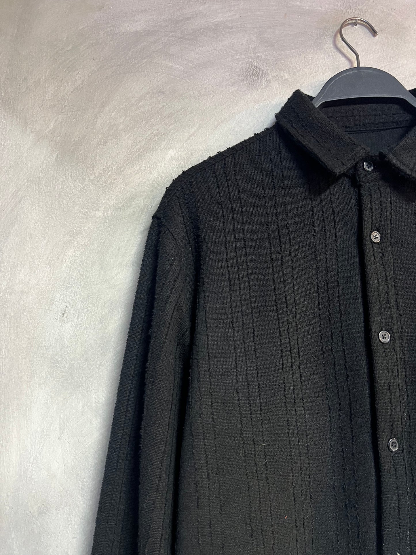 Camisa negra