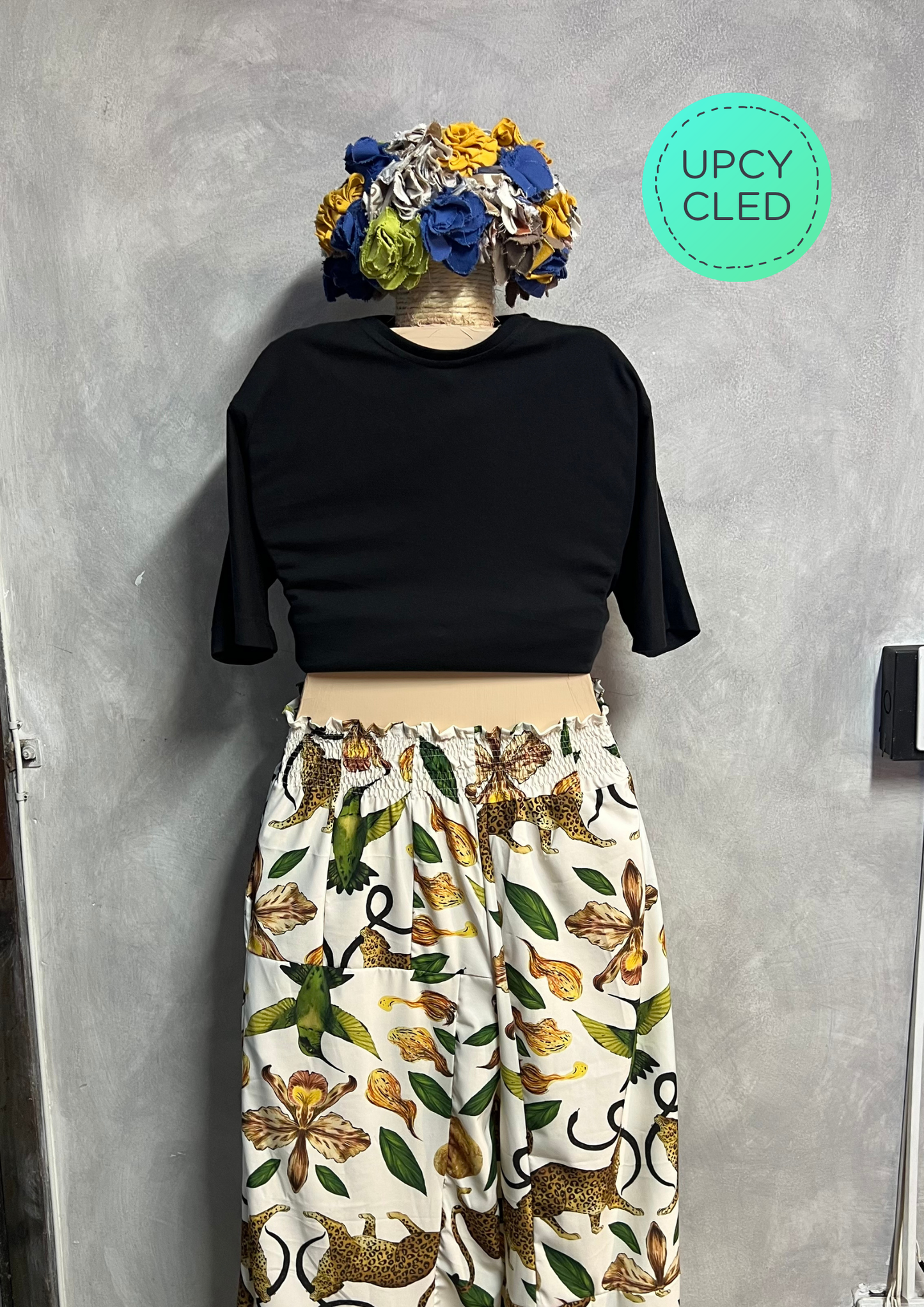 Pantalon floreado