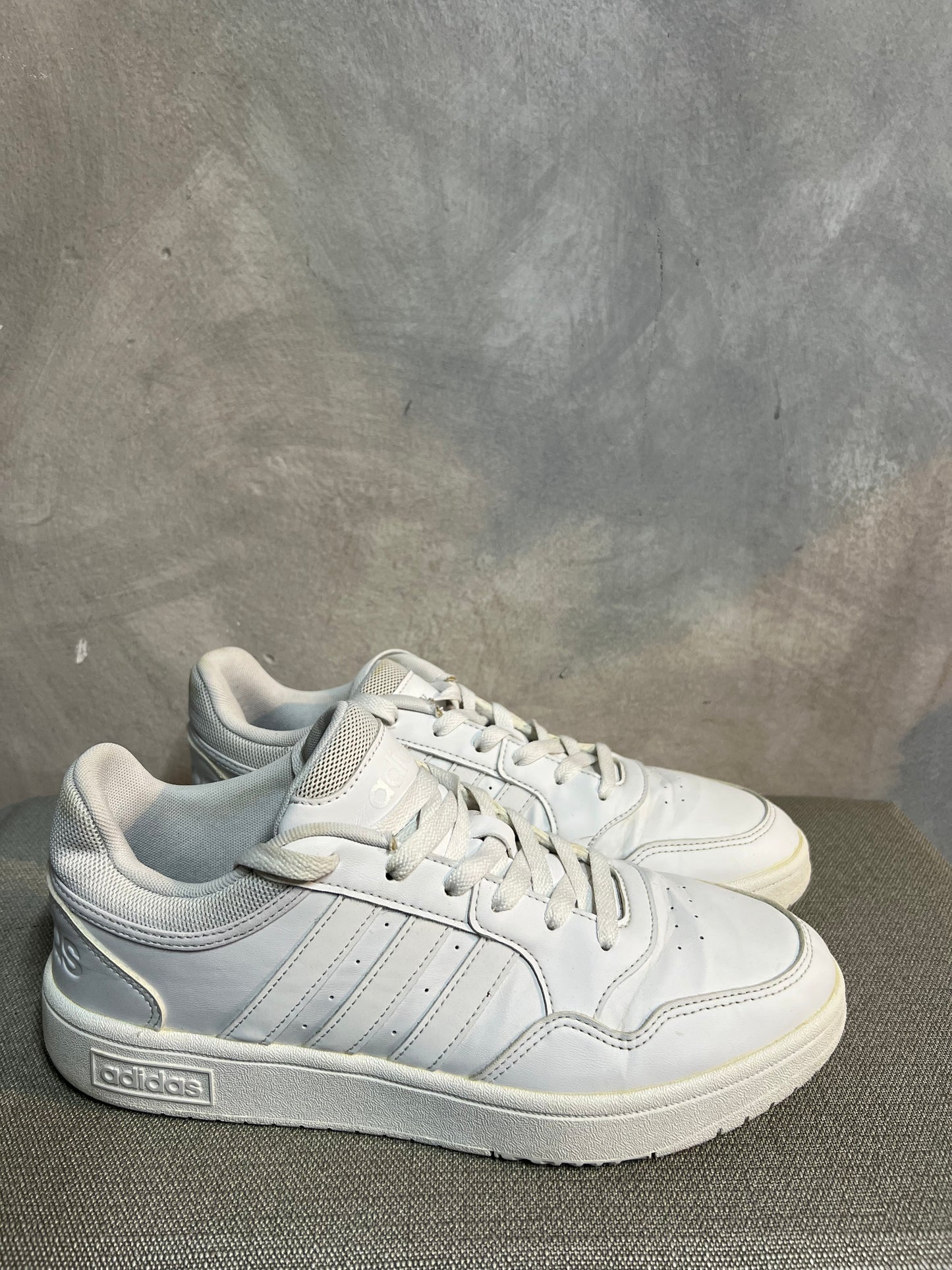 Tenis courtic Adidas