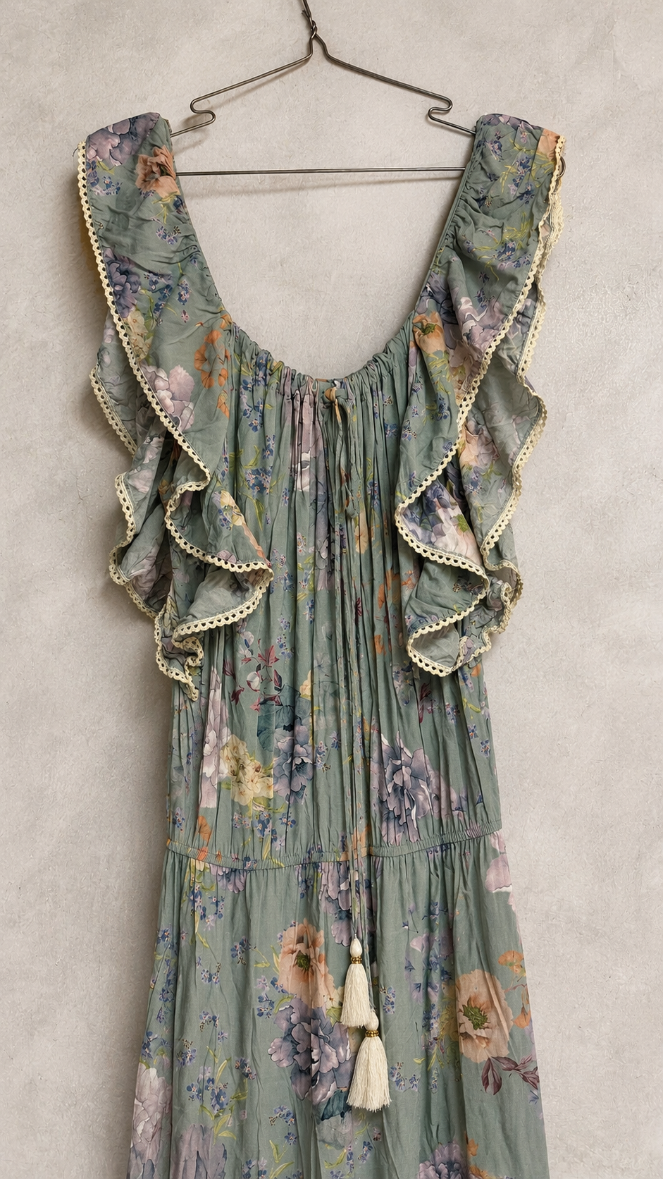 vestido flores moradas  ESPECIA