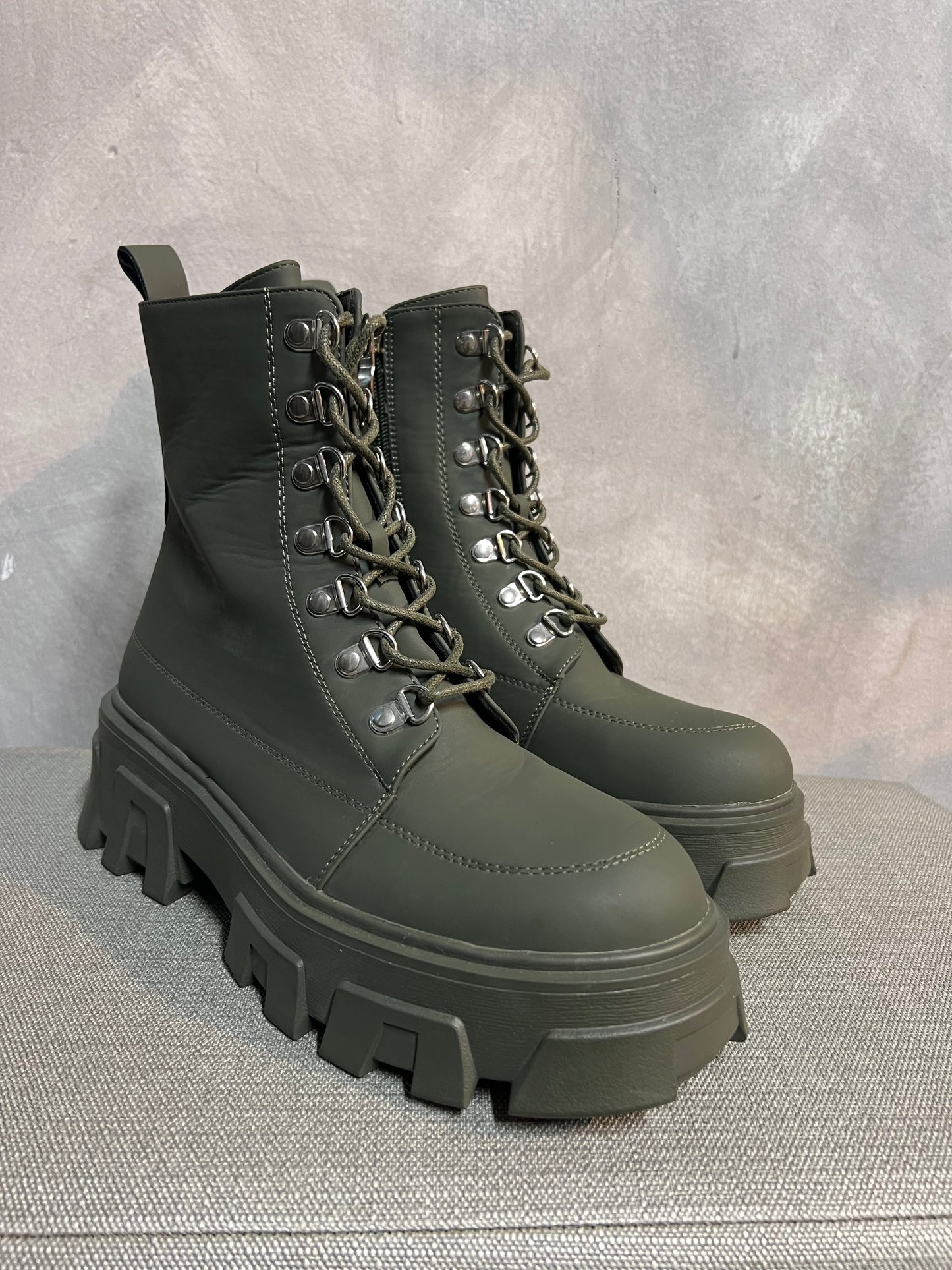 Botas