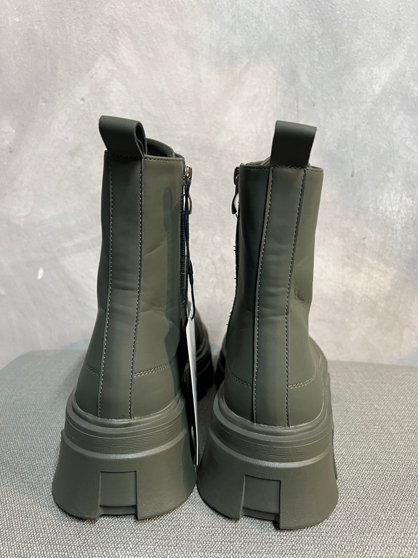 Botas