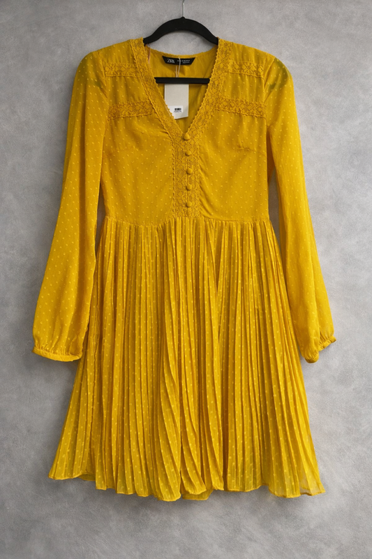 Vestido amarillo Zara