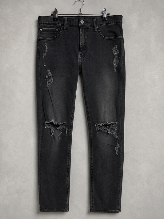 RIPPED JEANS LEVI`S