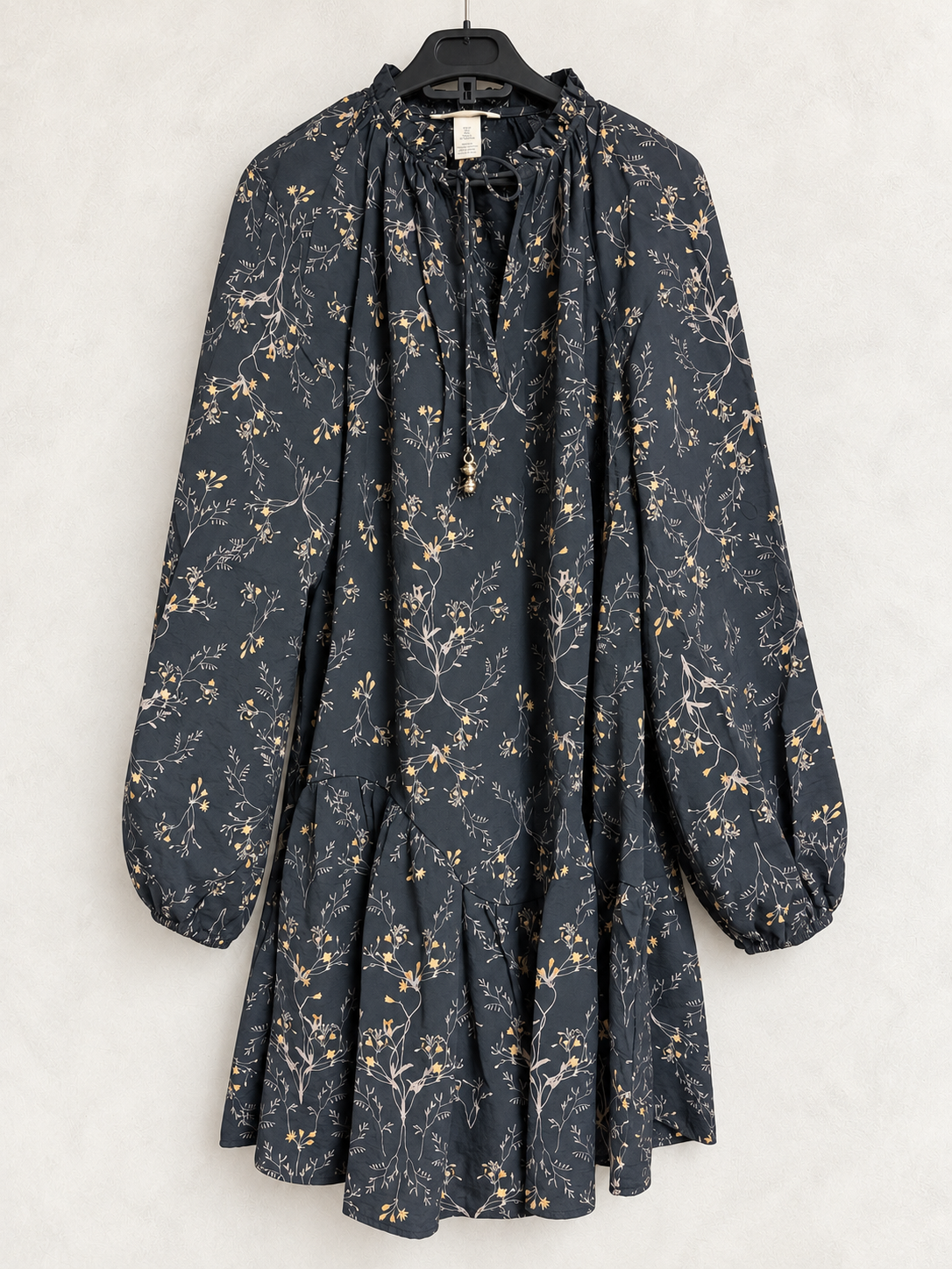 Vestido negro de flores  H&M