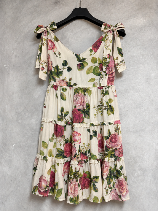 vestido flores rosadas  ESPECIA