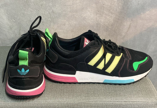 Tenis Adidas ZX 700HD