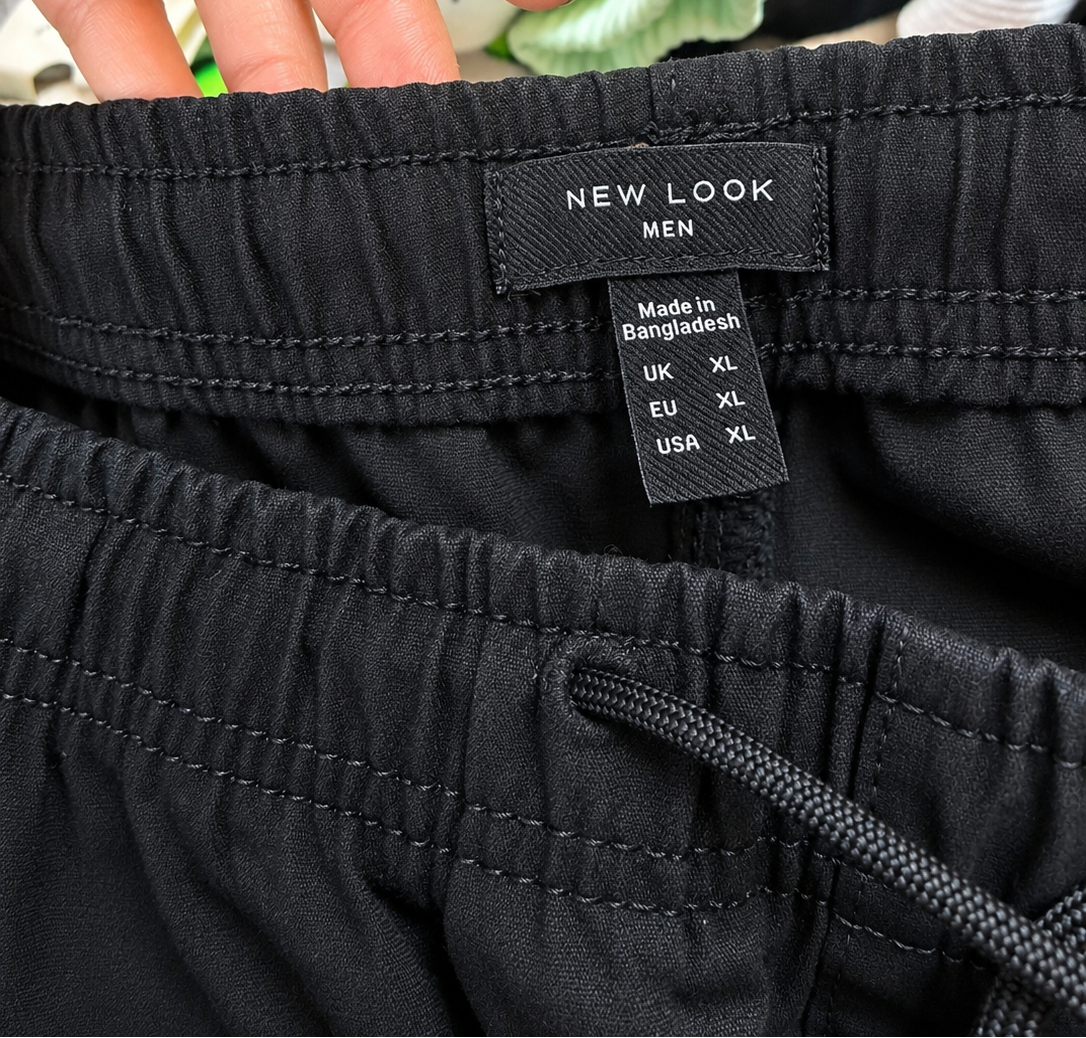 Jogger negro y gris